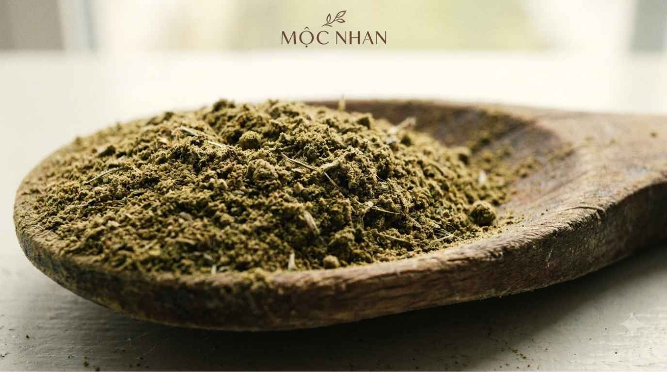 Bột thảo mộc thiên nhiên nguyên chất.